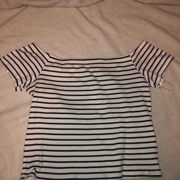 H&M Tops - H&M striped crop top